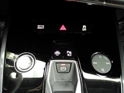 Used 2022 Audi Q4 e-tron Prestige w/ S Line Plus Package AWD/4WD image 46