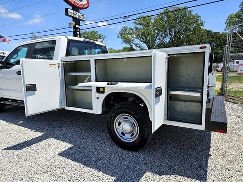 Used 2017 Ford F350 XL image 10
