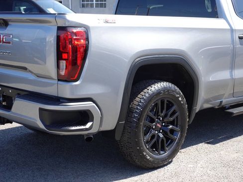 Used 2023 GMC Sierra 1500 Pro w/ Graphite Edition image 10