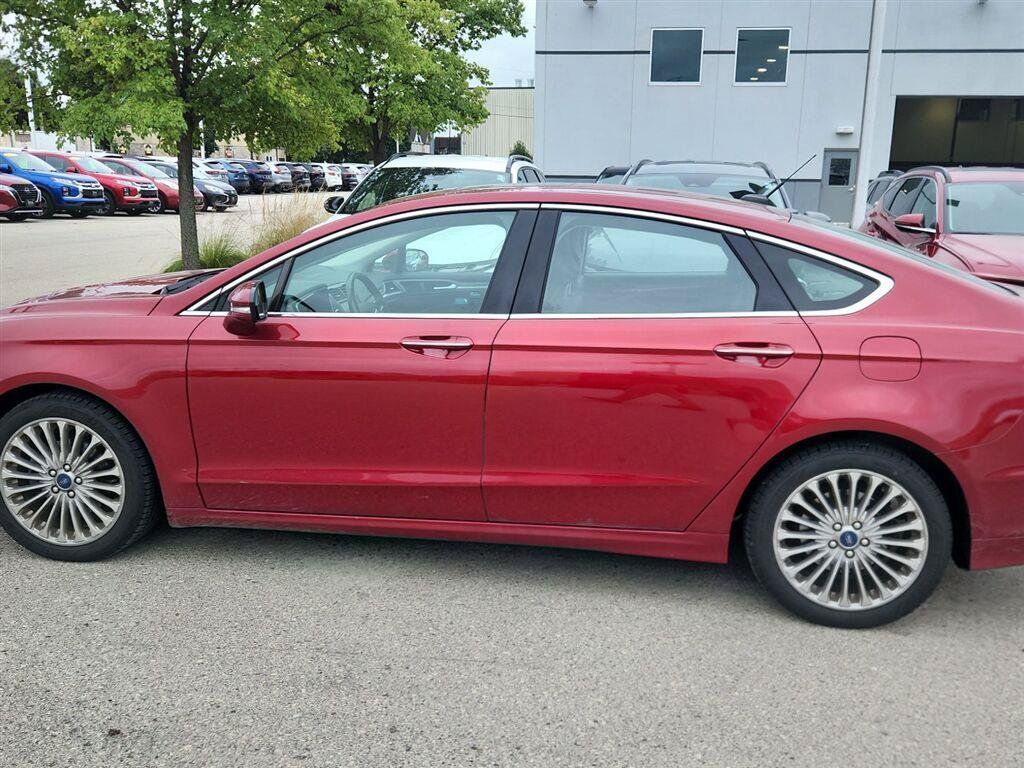 Used 2016 Ford Fusion Titanium FWD image 7