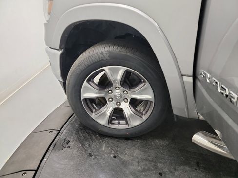 Used 2021 RAM 1500 Laramie image 29