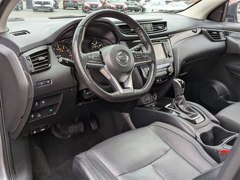 Used 2019 Nissan Rogue Sport SL image 10