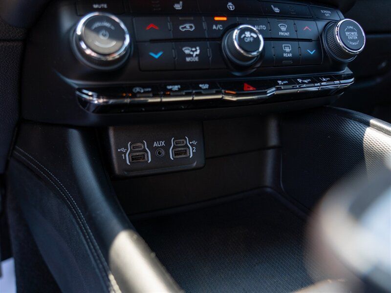 Used 2022 Dodge Durango GT AWD/4WD image 39