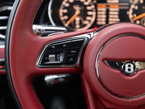 Used 2021 Bentley Continental GT V8 image 41