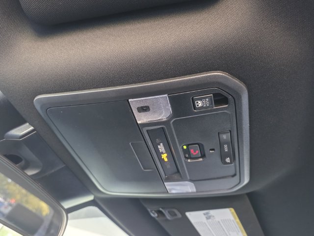 Used 2025 Toyota Tundra SR5 w/ SR5 Convenience Package AWD/4WD image 25