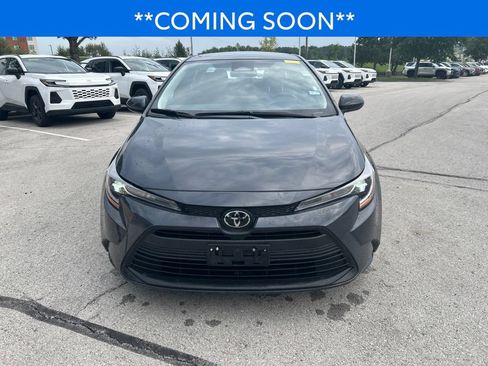 Certified 2025 Toyota Corolla LE FWD image 2