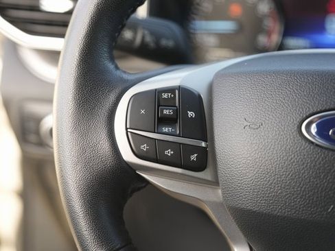 Used 2023 Ford Explorer XLT w/ Equipment Group 202A image 24