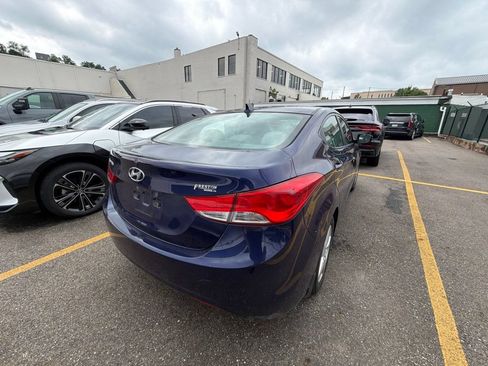 Used 2013 Hyundai Elantra GLS w/ Preferred Pkg FWD image 6