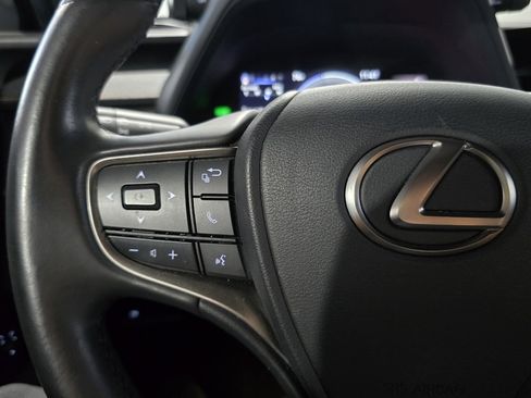 Used 2023 Lexus UX 250h FWD image 16