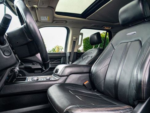 Used 2020 Ford Expedition Platinum AWD/4WD image 27