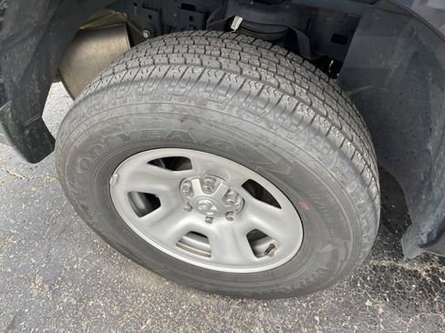 Used 2025 RAM 1500 Tradesman AWD/4WD image 4