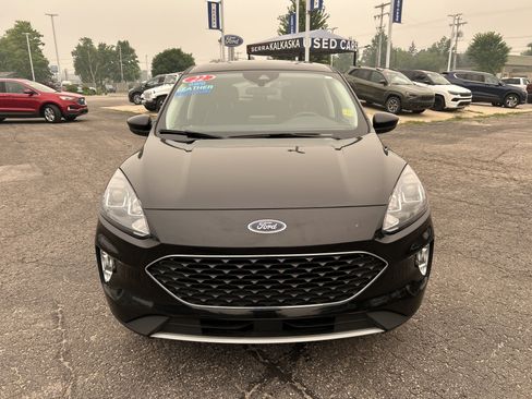 Used 2022 Ford Escape SEL w/ Equipment Group 302A AWD/4WD image 9