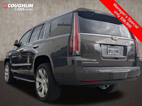 Used 2020 Cadillac Escalade Premium Luxury image 5