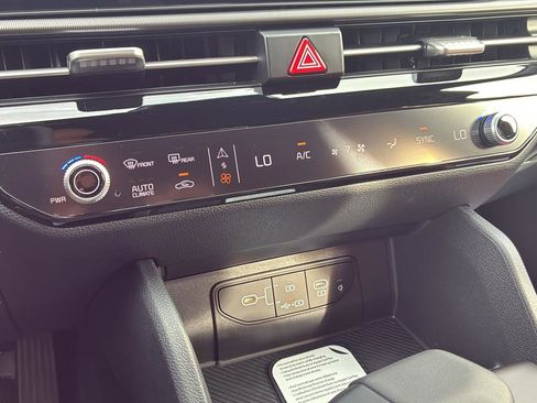 New 2026 Kia Sportage SX image 30