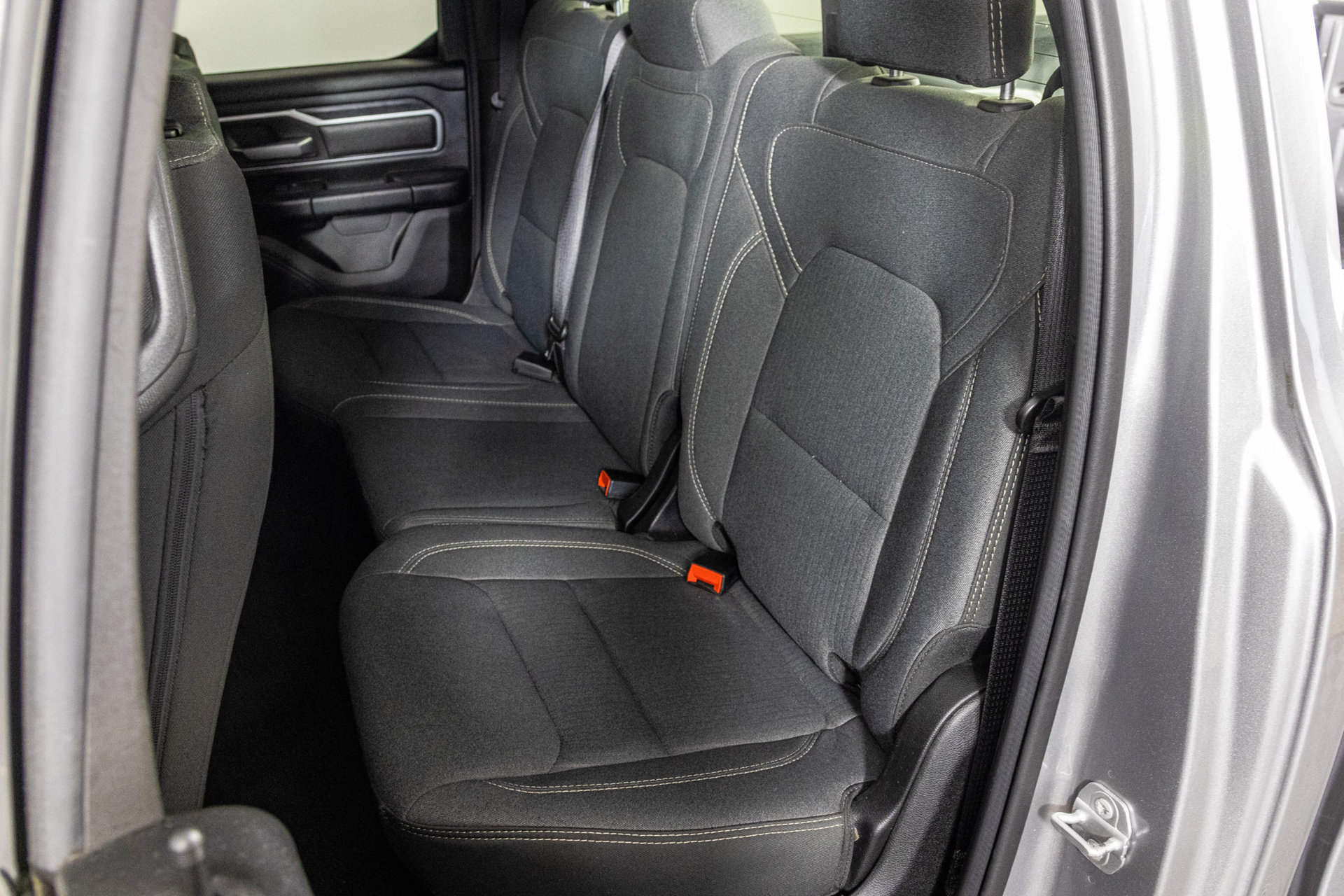 Used 2022 RAM 1500 Big Horn AWD/4WD image 40