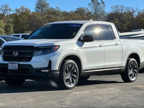 Used 2024 Honda Ridgeline Sport image 8