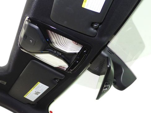 Used 2023 BMW i4 eDrive35 image 17