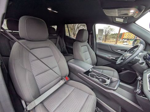 Used 2025 Chevrolet Equinox LT image 28