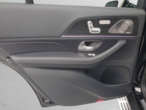 Certified 2026 Mercedes-Benz GLS 580 4MATIC image 9