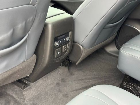 Used 2019 Buick Enclave Premium w/ Experience Buick Package image 27