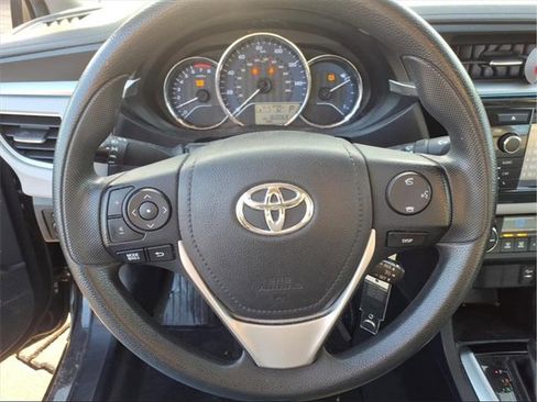Used 2016 Toyota Corolla L image 19