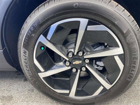 New 2026 Chevrolet Equinox EV LT image 10