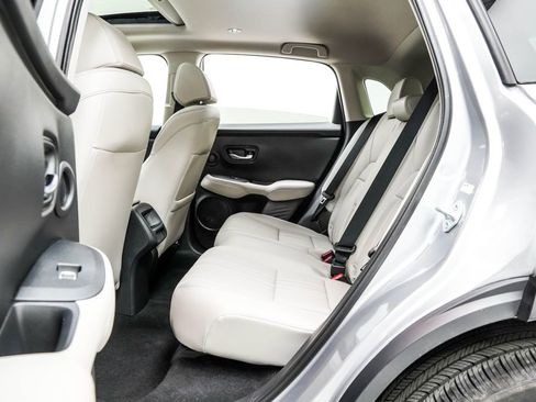 Used 2025 Honda HR-V EX-L image 18