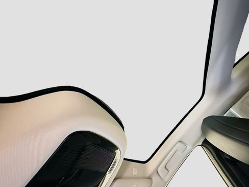 Used 2023 Lexus RZ 450e Premium w/ Technology Package image 27