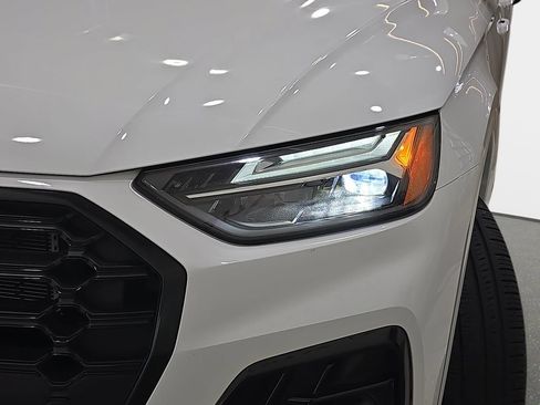 Certified 2024 Audi Q5 e Premium Plus w/ Premium Plus Package AWD/4WD image 33