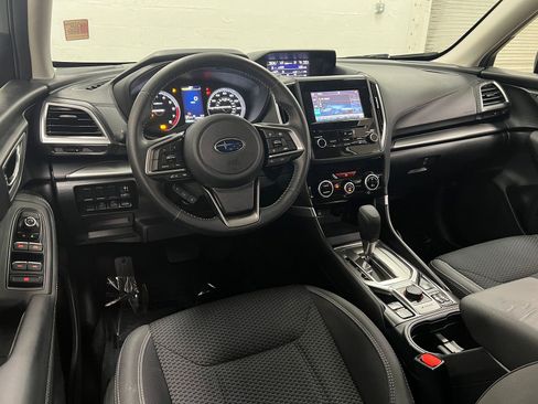 Used 2019 Subaru Forester Premium image 9