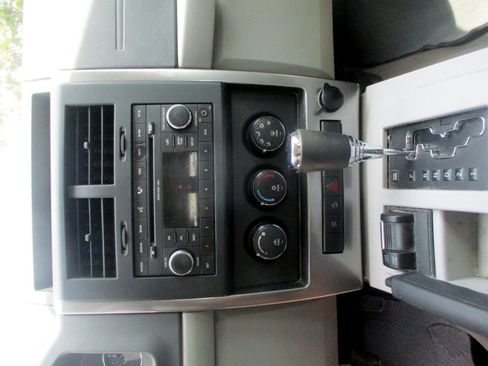 Used 2008 Jeep Liberty Sport image 11