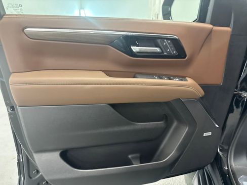 New 2026 Chevrolet Tahoe High Country w/ Sun And Tow Package AWD/4WD image 11