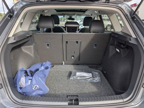 New 2026 Volkswagen Taos SE FWD image 29