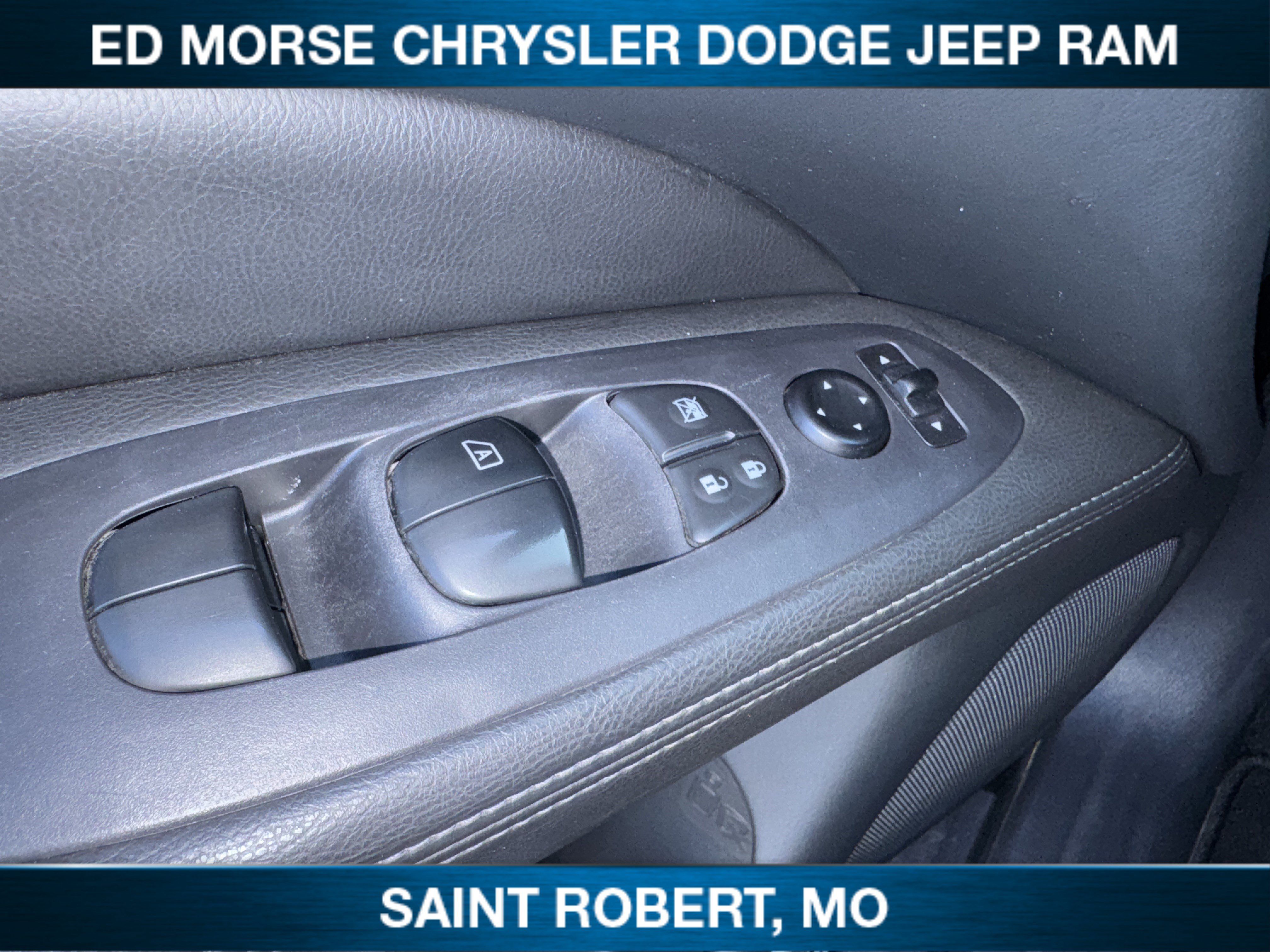 Used 2020 Nissan Pathfinder S AWD/4WD image 18
