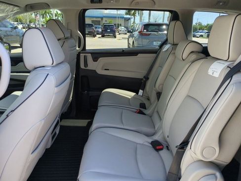 New 2026 Honda Odyssey Touring image 12
