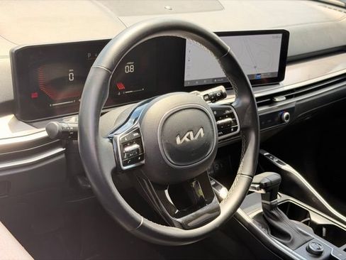 Used 2024 Kia Sorento S FWD image 17