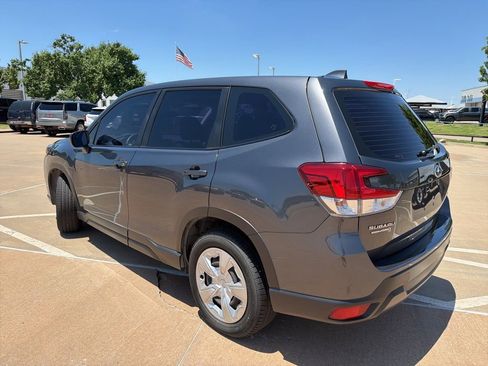 Used 2023 Subaru Forester AWD/4WD image 2