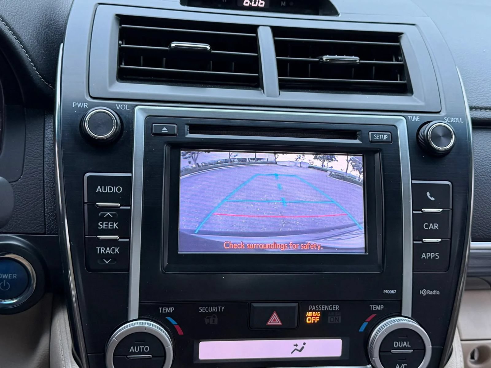 Used 2012 Toyota Camry XLE w/ Leather Pkg FWD image 15