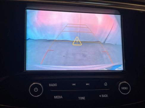 Used 2019 Buick Envision Essence image 17