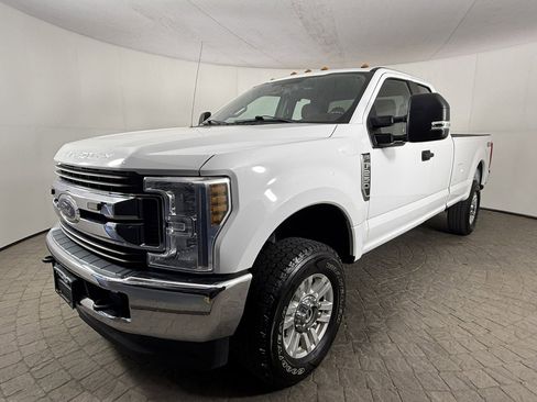 Used 2019 Ford F250 XL w/ STX Appearance Package AWD/4WD image 3