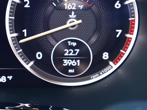 Used 2024 Bentley Continental GT V8 image 28