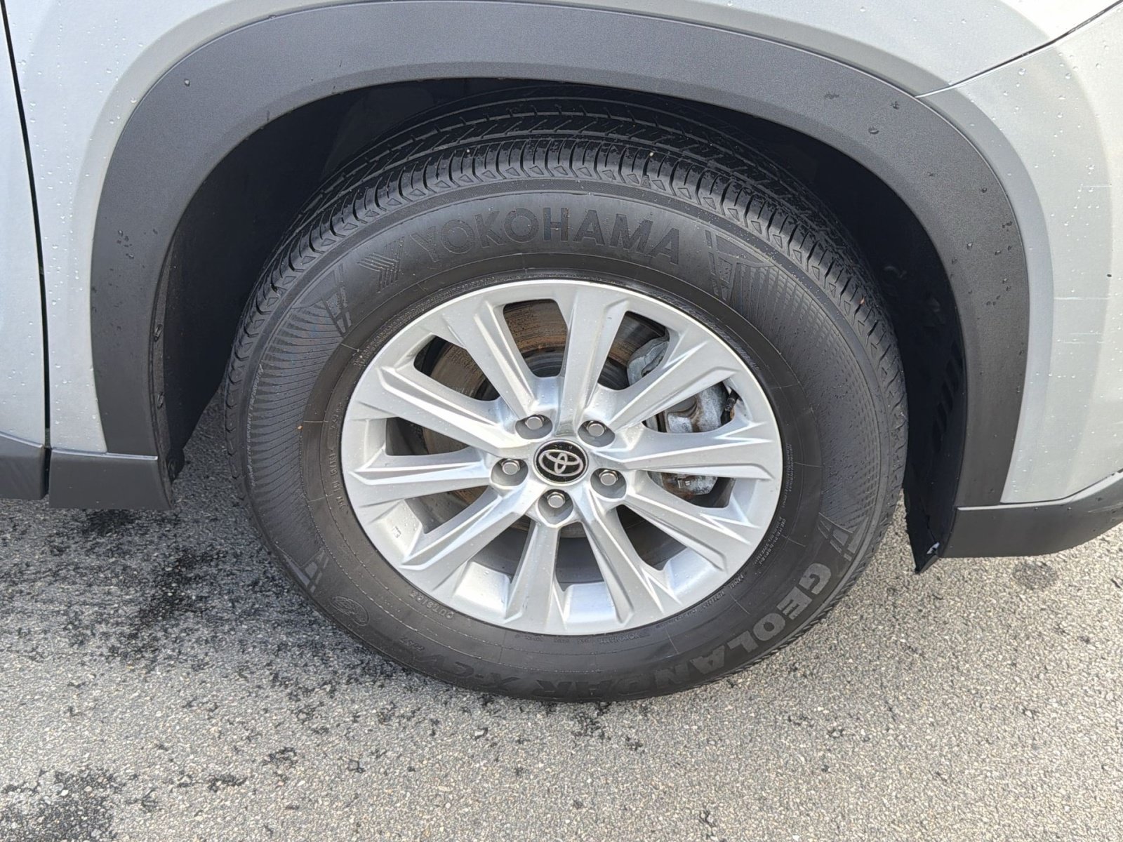 Used 2025 Toyota Grand Highlander AWD image 12