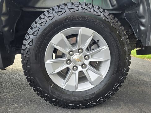 Used 2025 Chevrolet Silverado 1500 LT w/ Work Truck Package image 11