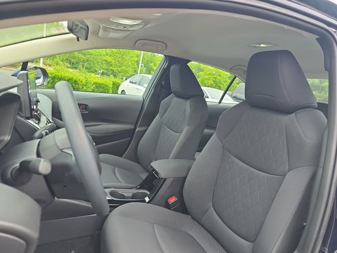 Used 2022 Toyota Corolla LE FWD image 14