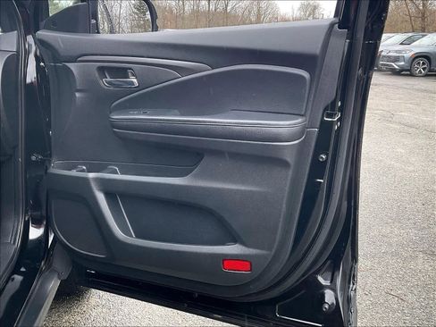 Used 2022 Honda Pilot Sport image 23