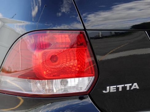 Used 2012 Volkswagen Jetta TDI FWD image 50
