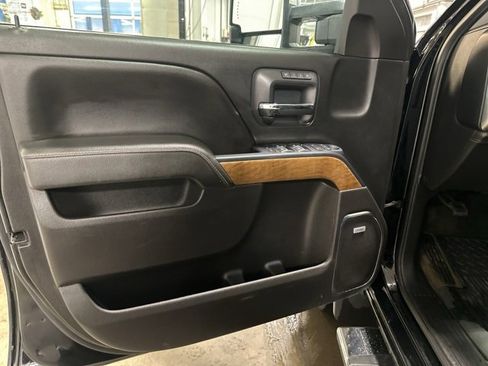 Used 2018 Chevrolet Silverado 3500 LTZ w/ Duramax Plus Package image 9