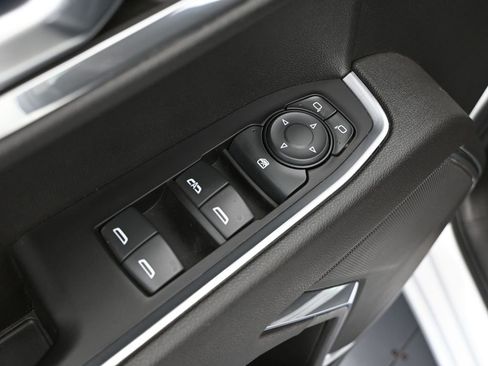 Used 2023 Chevrolet Silverado 1500 LT image 23