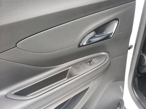 Used 2022 Buick Encore Preferred w/ Safety Package image 13