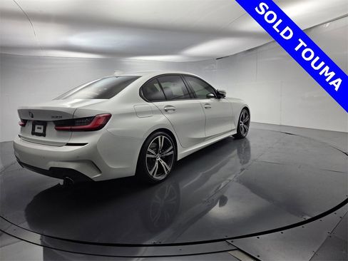 Used 2021 BMW 330i Sedan w/ M Sport Package image 10